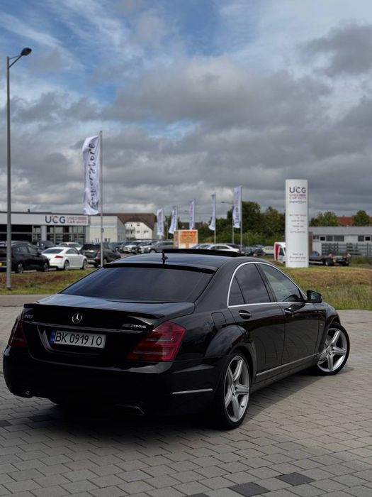 В продажі Mercedes benz w221 2009
