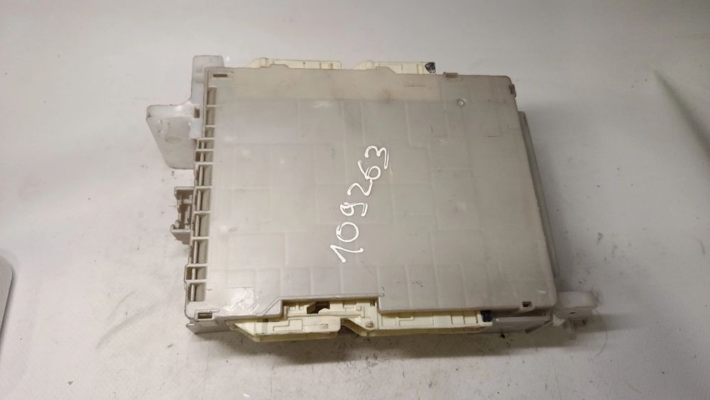 Caixa fusíveis / SAM / BSI TOYOTA Yaris (_P13_)