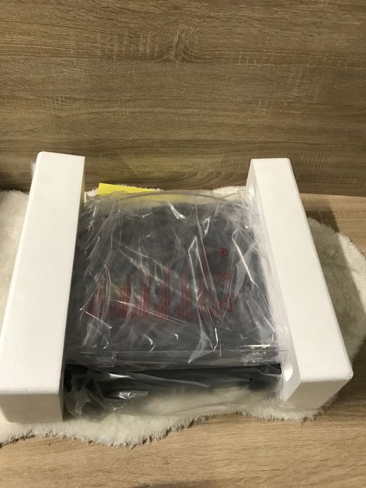 gramofon konwersyjny z głośnikiem stereo