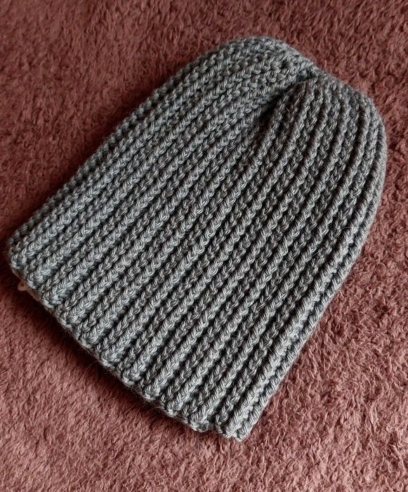 Wełniana czapka - rękodzieło