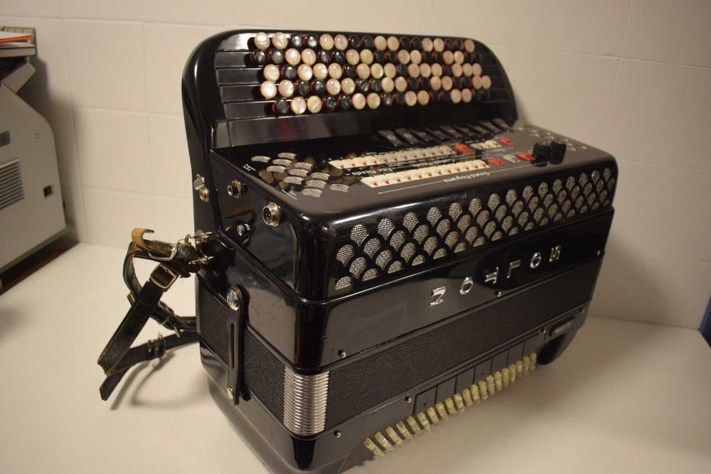 Acordeao Solton 4 Voz 120 Baixos. N 251