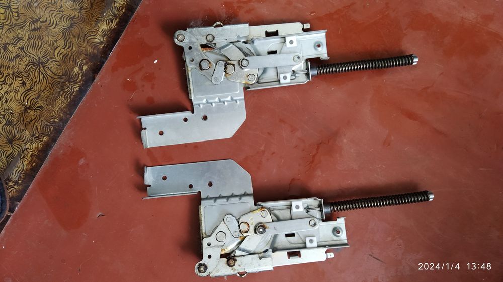 Запчастини на посудомийку Ariston Hotpoint