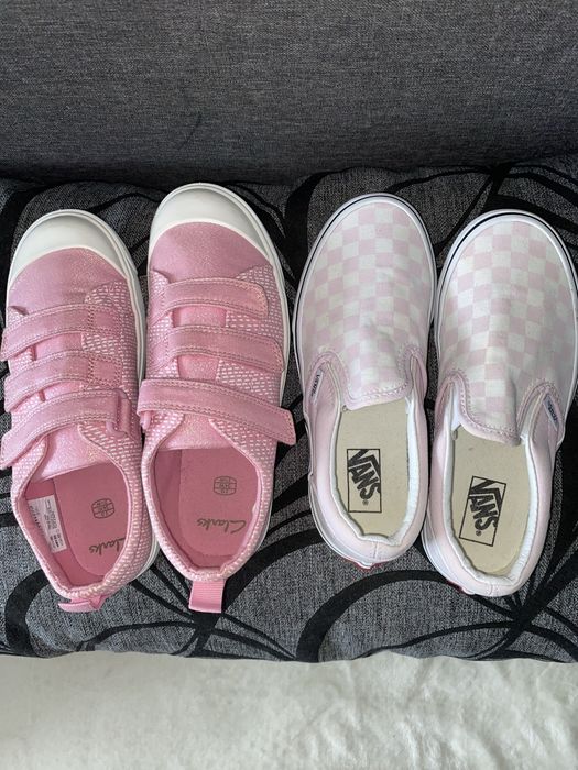 Макосини кросівки Clarks  р-р 2,5 наш 33-34 та Vans р-р 32,5