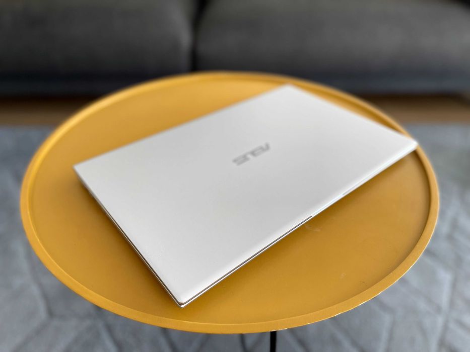 Portátil ASUS VivoBook 15 - 1.14 TB Armazenamento - 12 GB RAM