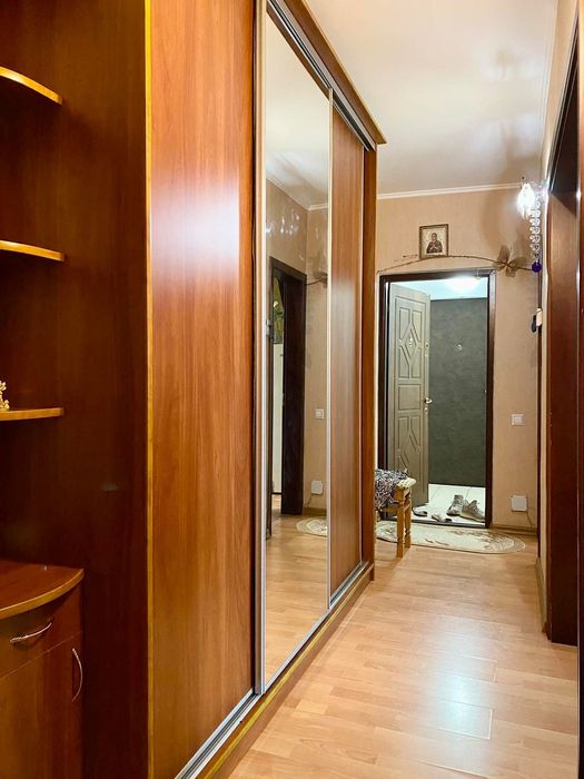 %Трикімнатна квартира на Грушевського