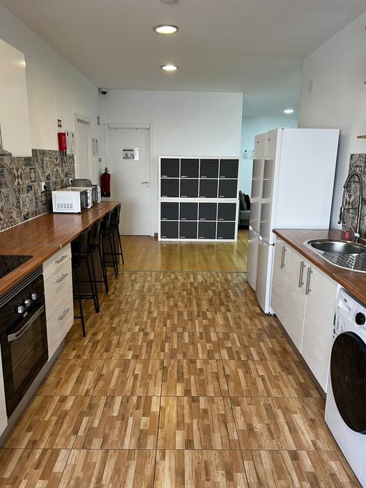 Quarto Solteiro(a) e Casal p/ Alugar 500m estação Benfica