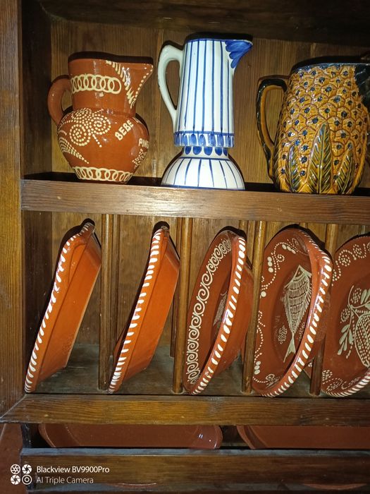 Louceiro antigo bem robusto lindo maravilhoso