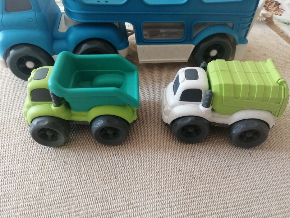 Auto laweta tir z autkami