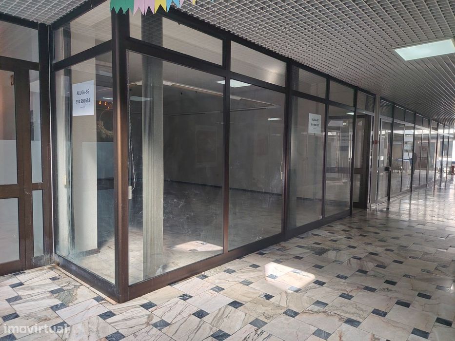 Imóvel comercial no centro de São João da Madeira