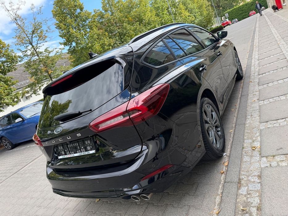 Ford Focus ST line X