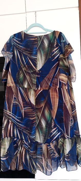 Letnia zwiewna sukienka 44 motyw roślinny