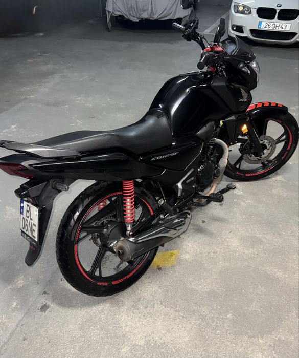 A venda honda cb125f 2024