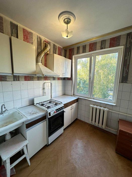 Продаж затишної 2 кімн кв-ри по вул Льотній, 11а навпроти маг. "Седам"
