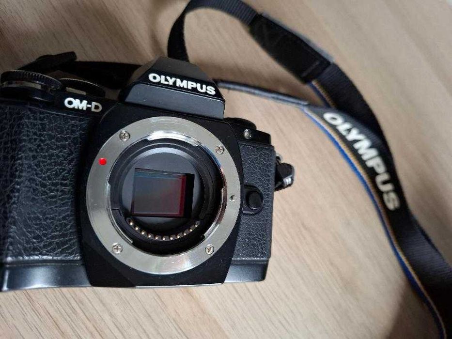 Aparat OLYMPUS E-M10 + Obiektyw M.ZUIKO DIGITAL 12-50 mm f/3.5-6.3 EZ