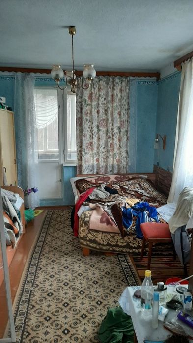 Будинок цегляний, прибудинкова ділянка