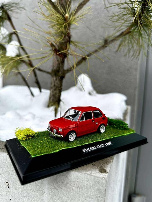 Fiat 126P -auta PRL,figurka,model,zabytek,autka