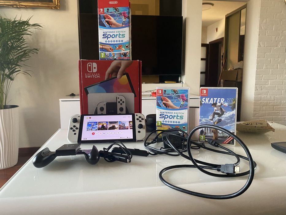 Nintendo switch oled kompletny zestaw +gry