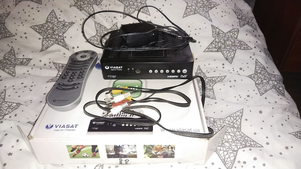 Супутникова антена+кріплення+головки+ модем Viasat (тюнер)
В робочому