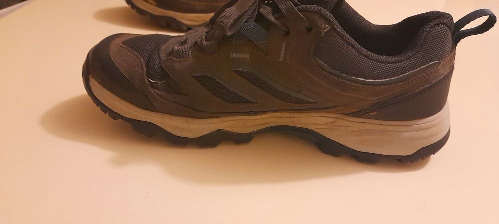 Bota sapato caminhada