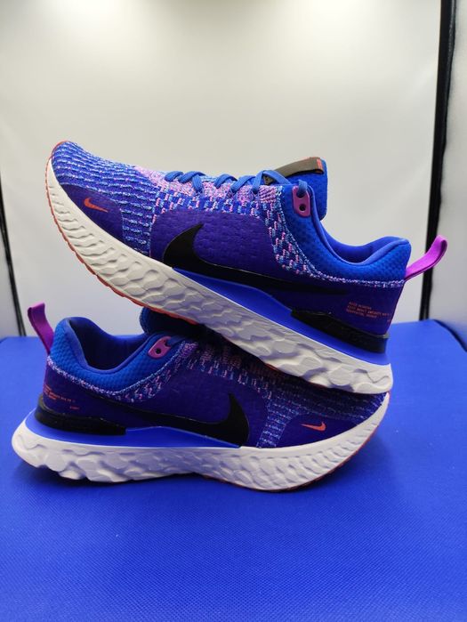 Кросівки Nike React - 40 розмір.