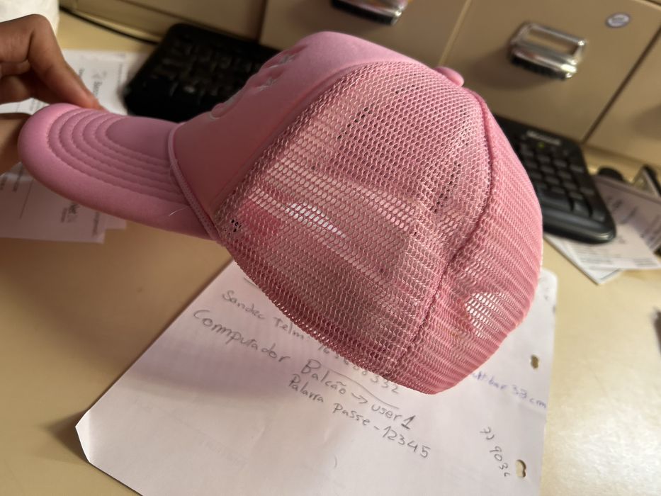 Chapeu corteiz cor de rosa