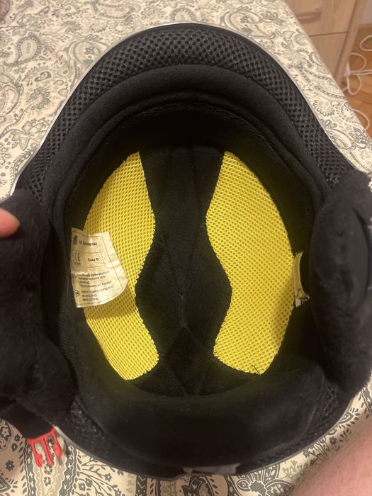 Kask snowboardowy / narciarski