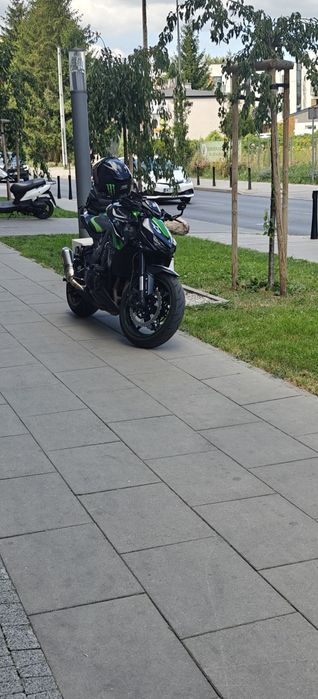 Kawasaki z 1000 naked