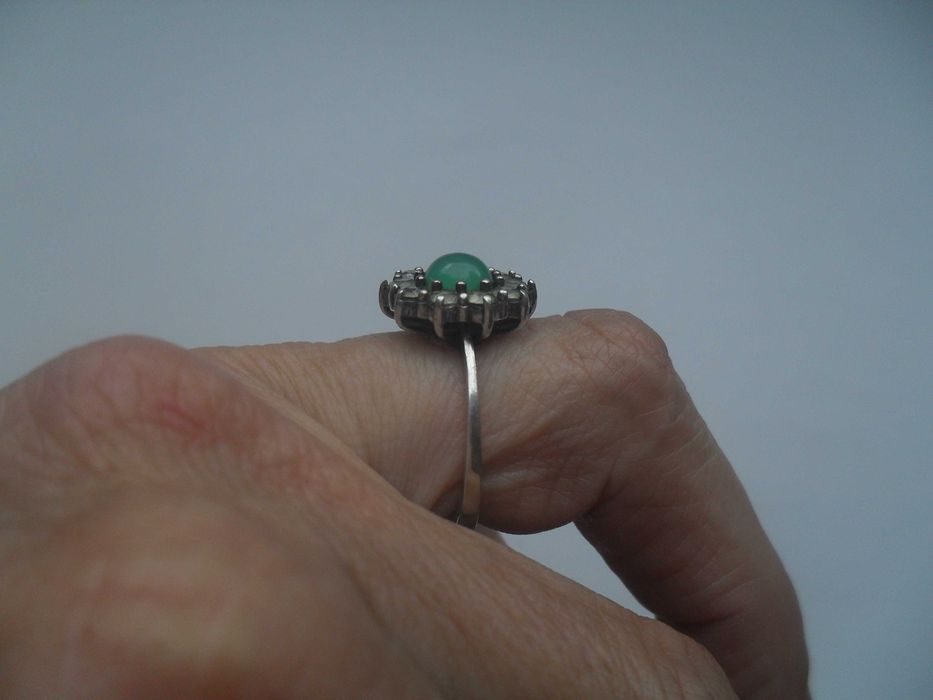 Srebrny pierścionek - rozetka z chryzoprazem - cena ost