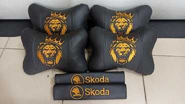 Автоподушки, подушки на подголовники под шею в авто Skoda