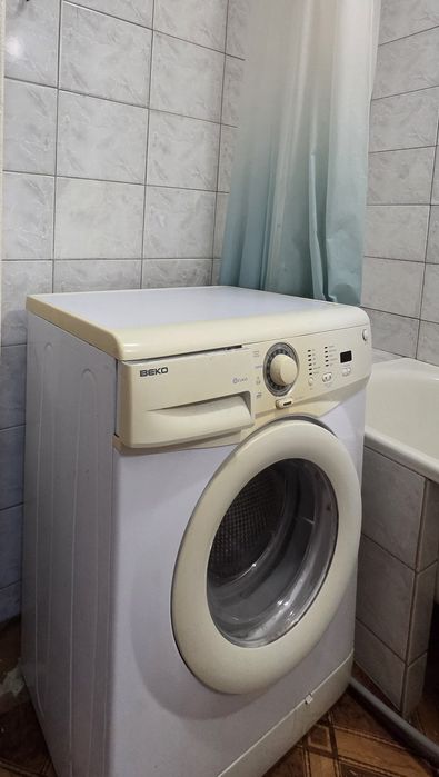 Продаж 3к  пр.Лушпи 23