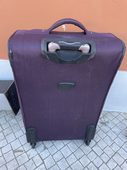 Mala de viagem de porão 23 kg em bom estado