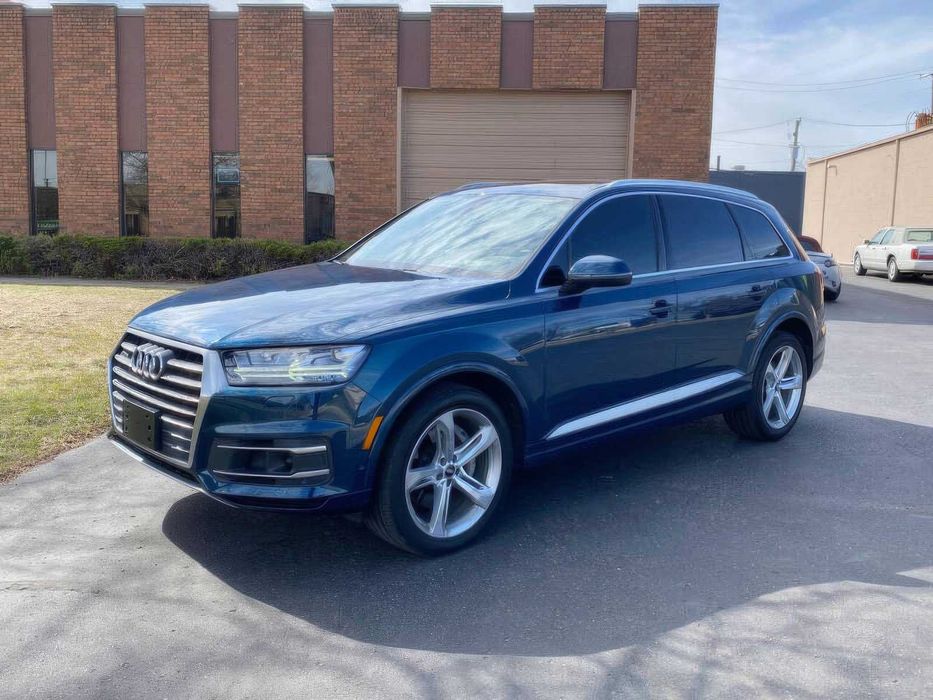 Audi Q7      2019