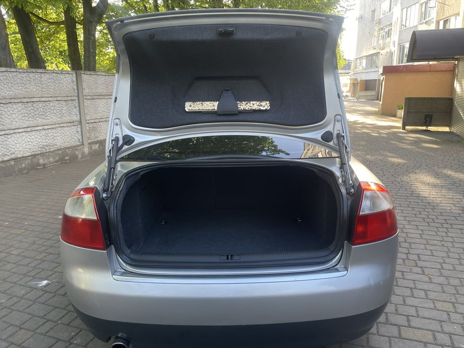 Продам Audi A4 Automat