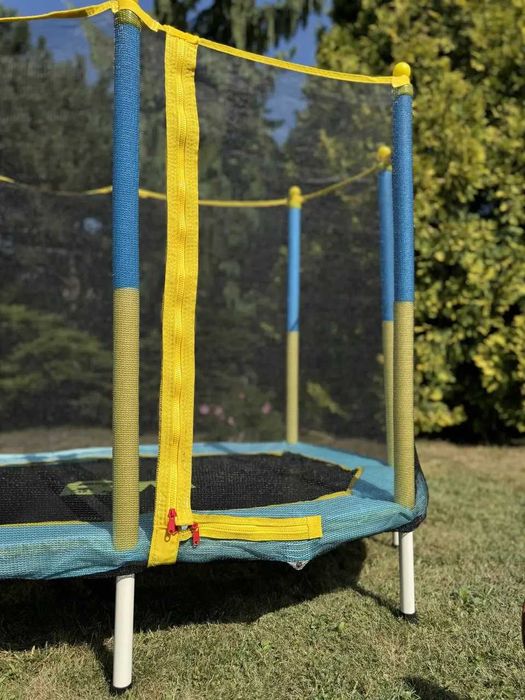 Батут манеж 170x107 см овальний з сіткою WCG Oval