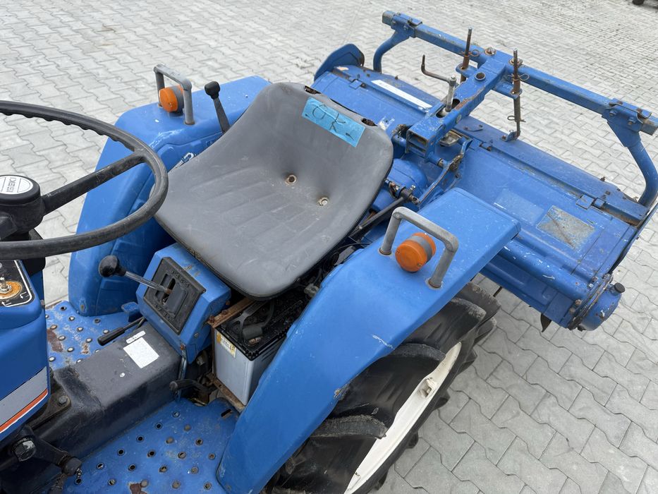 Японський трактор Iseki TU1600 - 4WD
