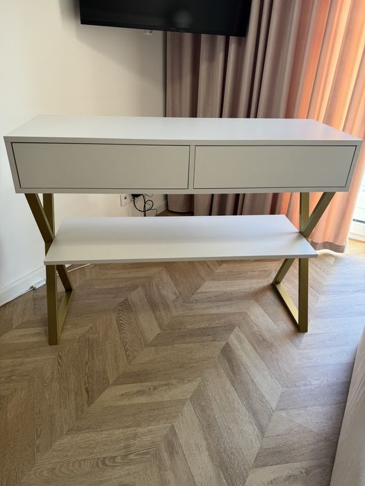 Zestaw mebli do sypialni