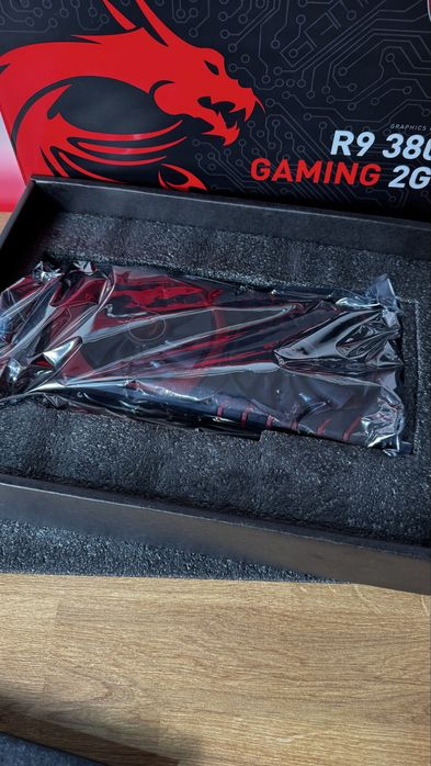 Placa gráfica MSI R9 380 2GB