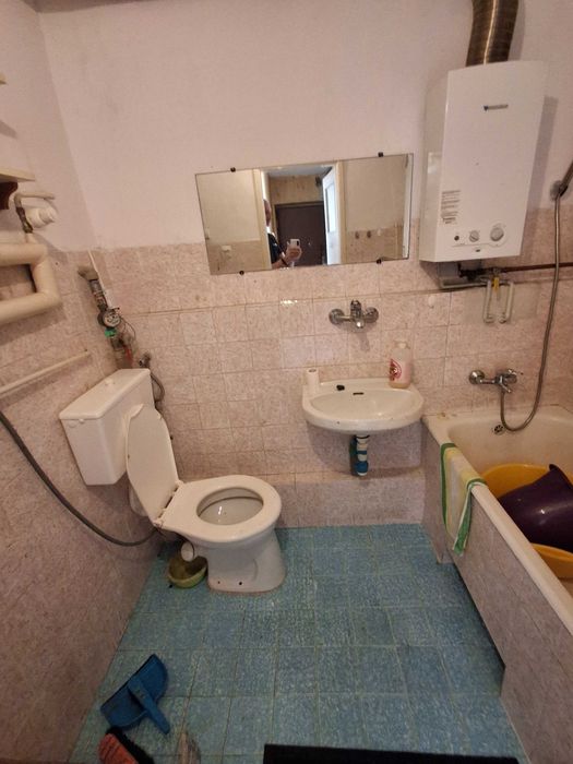 Sprzedam dwupokojowe mieszkanie w samym centrum Bolesławca do remontu - Widok 4
