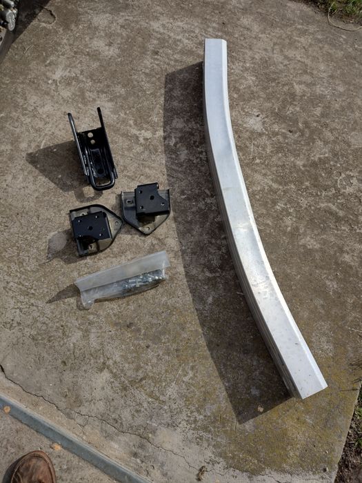 Belka wzmocnienie zderzaka Mitsubishi Outlander 3 2019 r