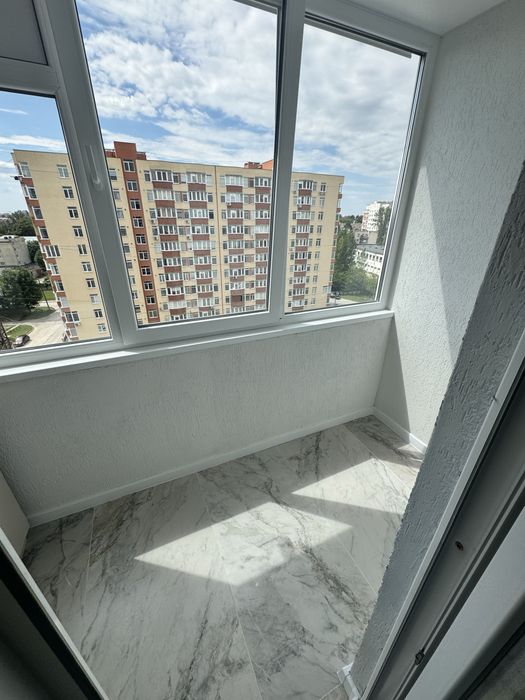 Продаж 3-к квартири по прсп. Злуки