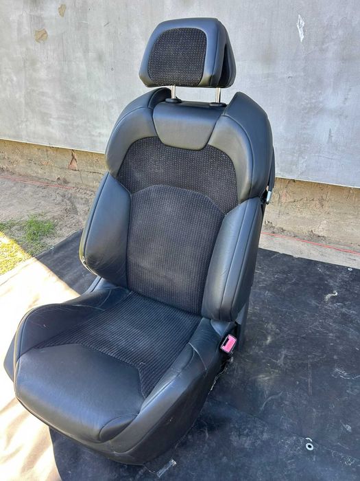 Fotel pasażera prawy przód elektryczny półskóra Citroen C5 III X7