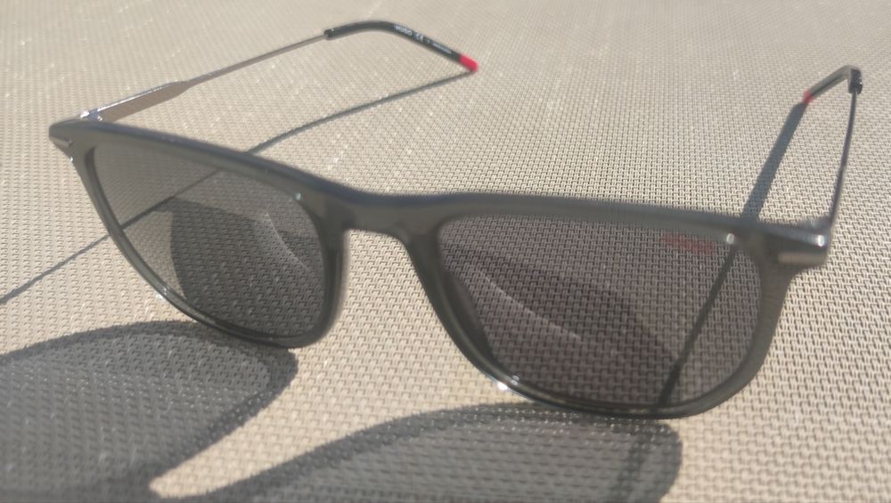 Óculos de Sol HUGO (Hugo Boss) HG 1204/S - Kit Completo com Caixa e Pano