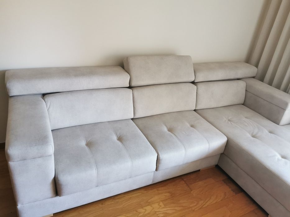 Sofá novo apenas com 2 meses de existência