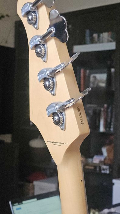 Lakland Skyline Darryl Jones 4 MN NT
