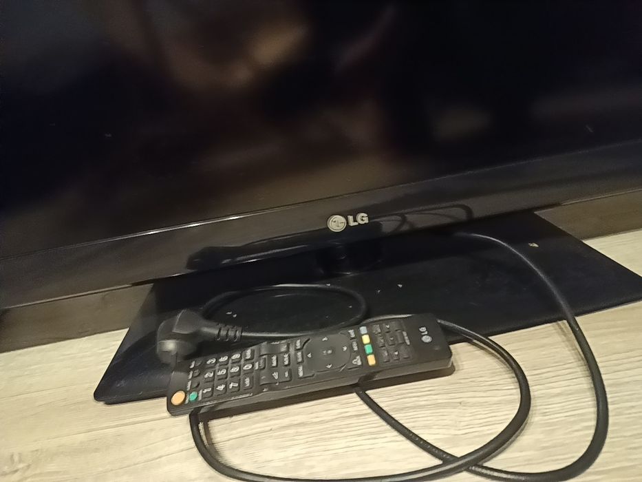LG 40 c  telewizor