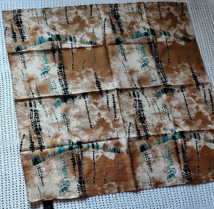 H&M camel szmaragdowa zielona czarna apaszka chustka wzory print