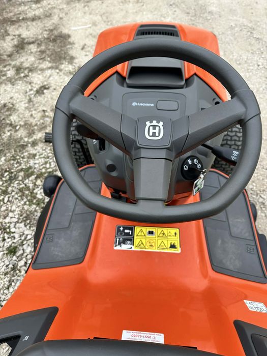 Husqvarna TC 38 Traktorek Kosiarka 12,5 KM | 102 cm | Kosz 200L