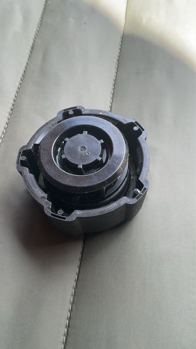 Ковпак ковпачок Кришка розширювального бачка RENAULT Logan kangoo