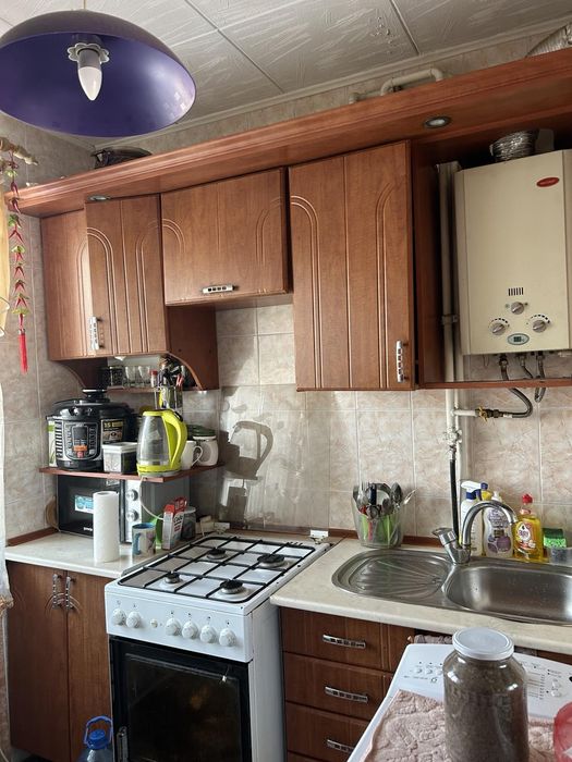 Продається трьох кімнатна квартира по вулиці Київській.