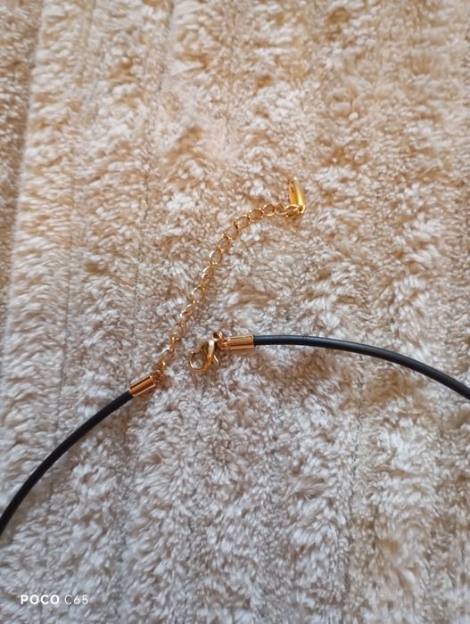 Прикраса шнурок на шию